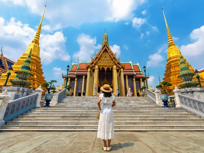 Bespoke Global Journeys: Your World, Curated Exclusively